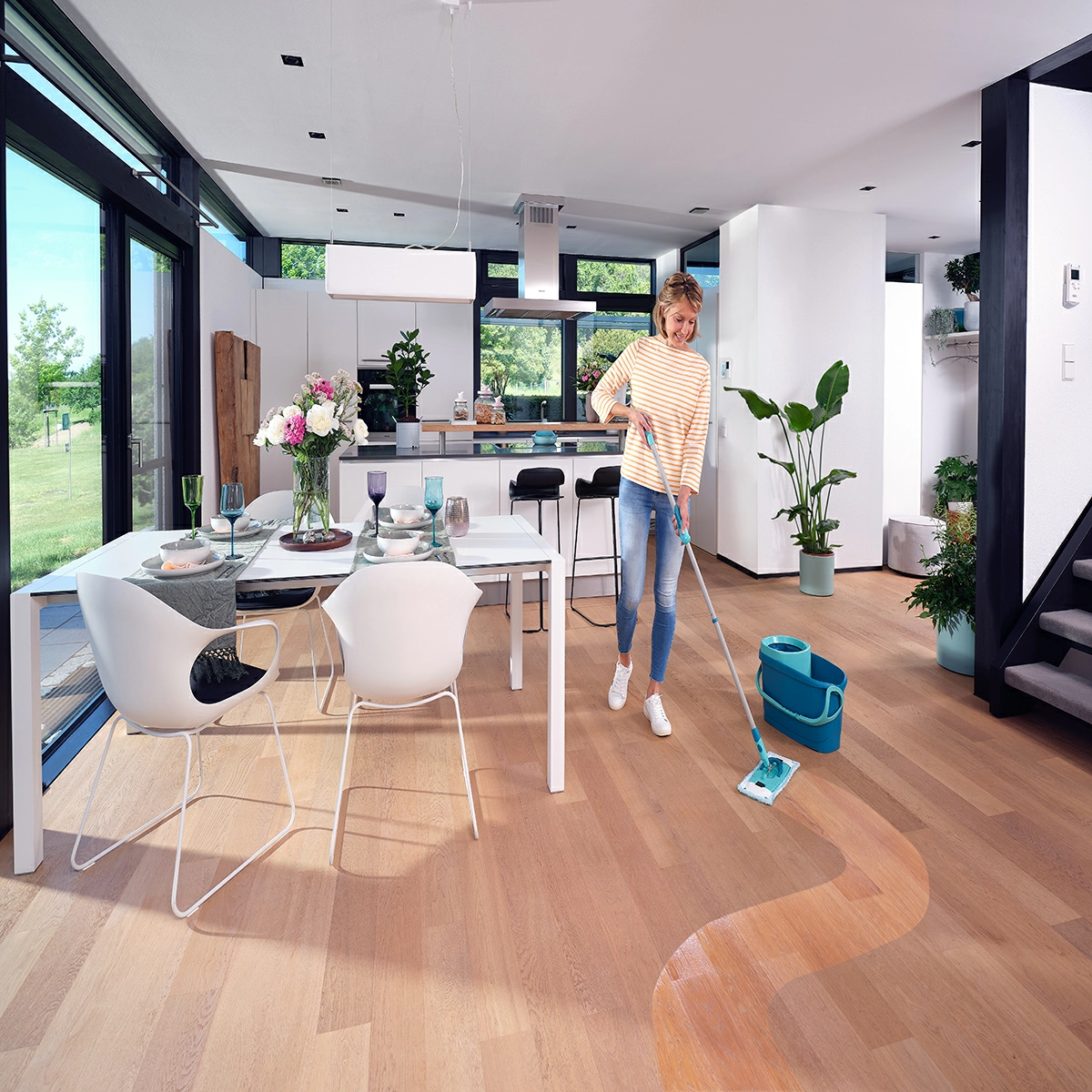 12 Комплект для влажной уборки Leifheit Clean Twist M Ergo швабра и ведро фото 4